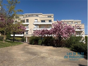 t5 à la vente -   92350  LE PLESSIS ROBINSON, surface 102 m2 vente t5 - UBI467339183